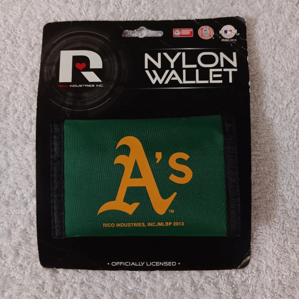 A's Nylon Wallet